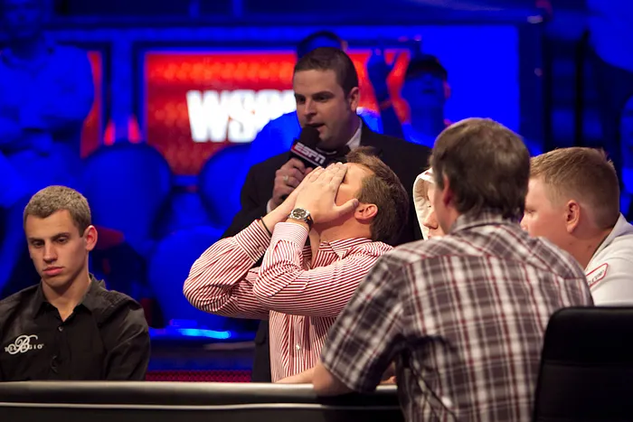 WSOP Through the Lens: The November Nine and a New Champion 112
