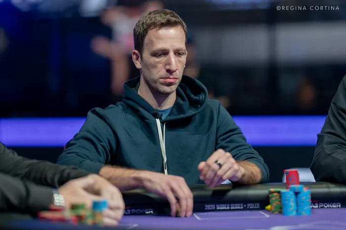 Benny Glaser Leads Deep in Poker Players Championship