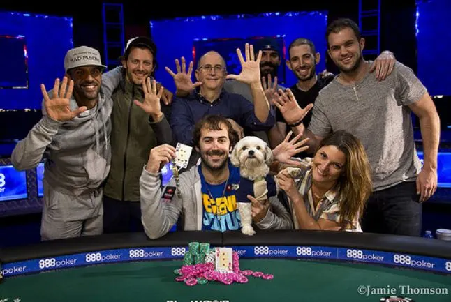 Jason Mercier double la mise et remporte un 5e bracelet WSOP 0001