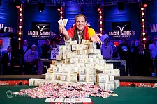 L’Allemand Pius Heinz champion du monde de poker 2011 (8.715.638$)
