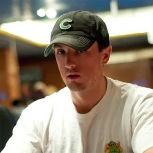 EPT Varsóvia: Carter Phillips Lidera no Dia 1a 0001