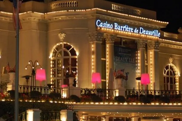 ept deauville everest poker