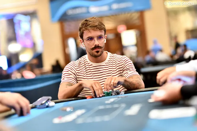 Yuri Dzivielevski returns with a big stack.