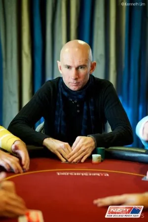 Daniel establece la ley en el Día 1b en el ANPT 0001