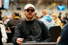$2,500 Freezeout Sees Slew of Stars on Day 1