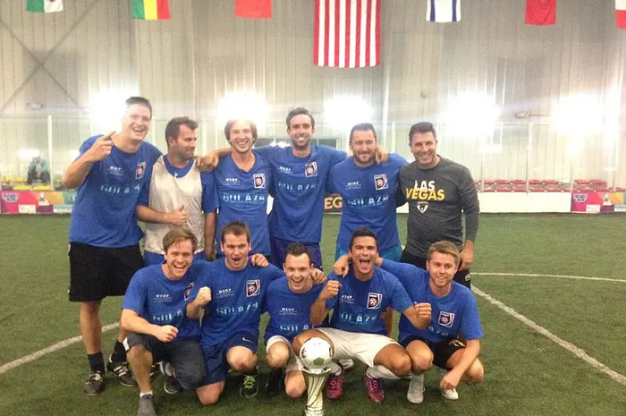 Las Vegas : La France remporte la Coupe du Monde de foot des joueurs de poker ! 0001