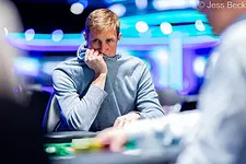 Brad Owen Having Up and Down Day 1b in the Main Event