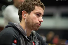 Brèves Poker : un oubli coûteux, des tirs gratuits, du stress, une dette de jeu