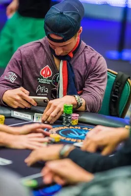 What Did I Have? Remembering Hole Cards in Hold’em 101