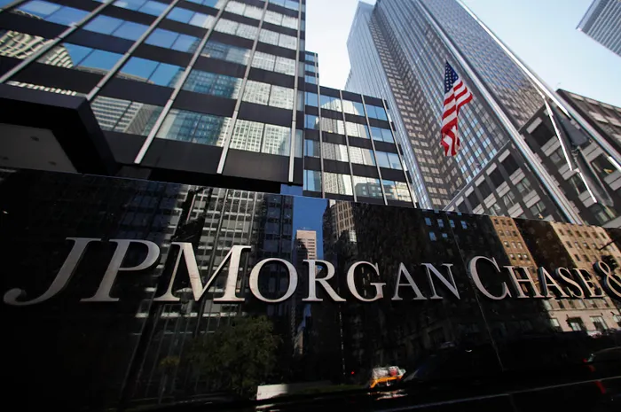 bwin.party Acquisition: JP Morgan and Barclays Put $650 Million Buyout Loan on Hold