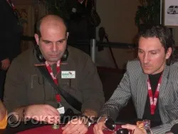 Alessandro Pastura ora siede affianco a Musso al tavolo 2