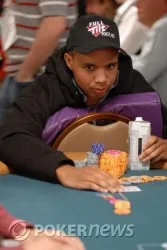 Phil Ivey starts Day 2 in tenth spot