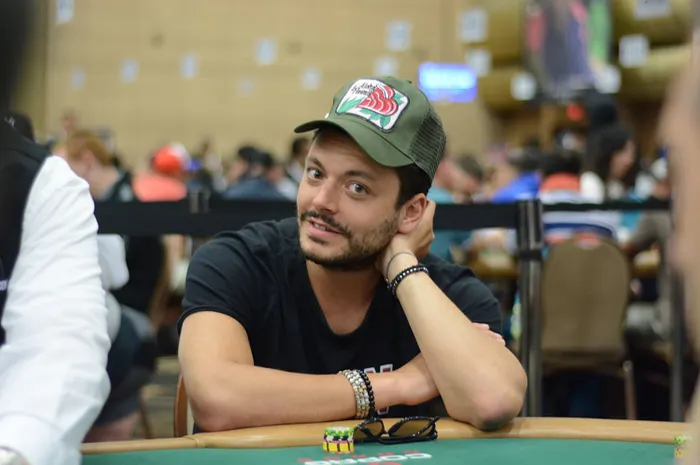 Kev Adams à Las Vegas pour les WSOP 0001