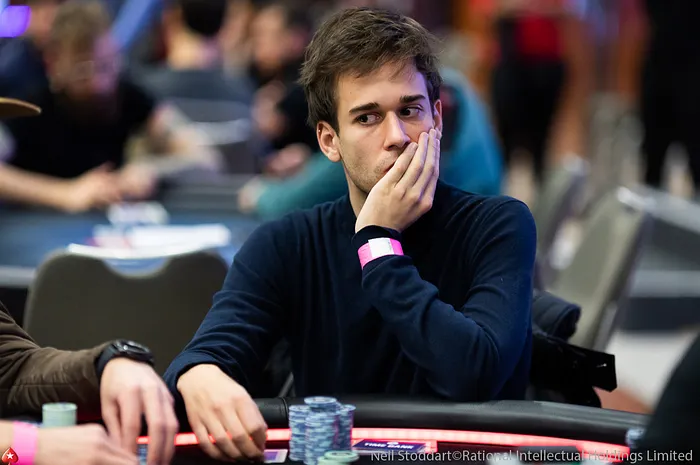 Tomás Paiva no €5.300 Main Event do EPT Praga 2019