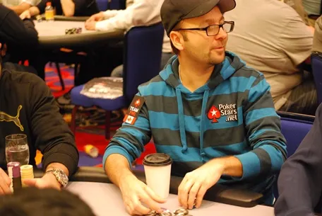 Daniel Negreanu na MTV 0001