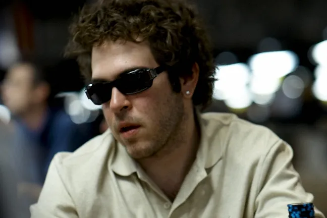 Yuval Bronshtein is among the leaders of those who played Day 1b