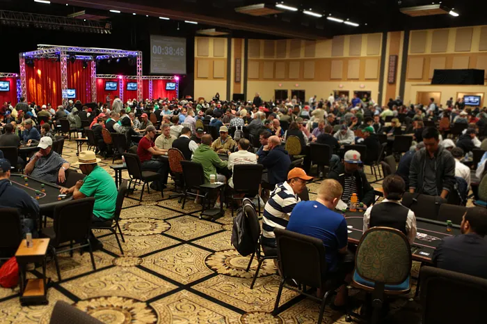 2015 River Poker Series Main Event Day 1a: Ho, Busquet, and Baker Among 27 to Advance 0001