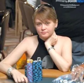 2008 WSOP Event #15 $1,000 Ladies Day 2:  Gromenkova Leads into Final 0001