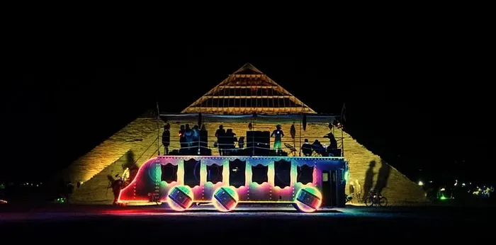 Burning Man : Liv Boeree et Igor Kurganov sont de retour 102