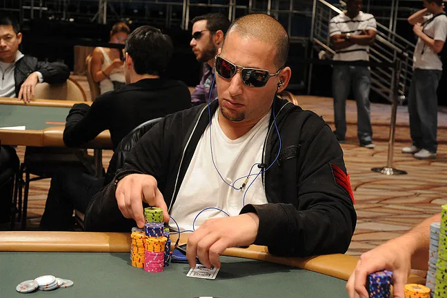 Tommy Vedes, near the top of the leaderboard as Day 1 concludes