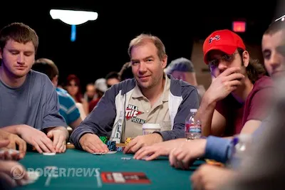 WSOP Evento #13 & #15: 16 na Luta pelo Ouro & Lee é o Chip Leader 101