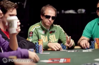 2010 World Series of Poker: Una ficha y una silla llevan a Gualter Salles de 1,000 a 425,000 0001