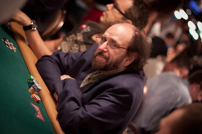 Quand Mike Caro tape sur les gouvernants et raconte la naissance du gambling 0001