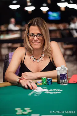 WSOP 2015: Nanev ITM no Colossus; Akkari Top 3 no RAZZ & Mais 102
