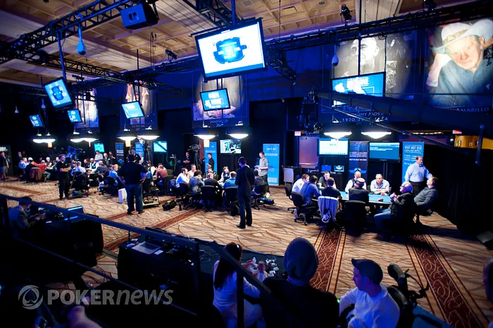 Big One à 1M$ (Jour 1) :  Hellmuth et Hansen dans le field ; Elky éliminé 103