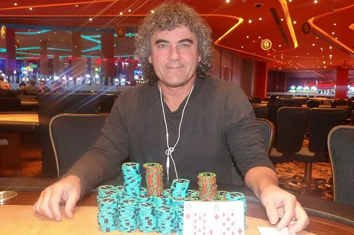 El Tuesday Poker City quedó en manos de Guillermo Vivanco 0001