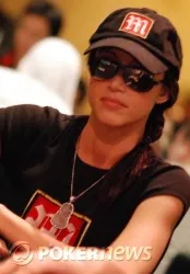 Mansion Poker's Shannon Elizabeth