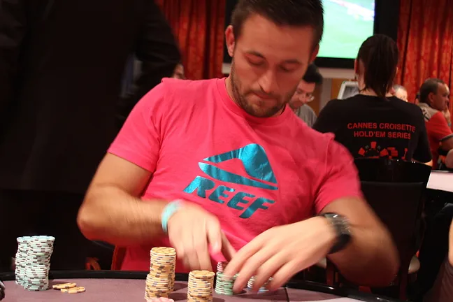 Cyril Monbrun monte un stack...