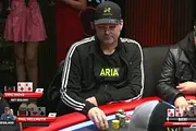 Hellmuth Perd un Énorme Pot et Quitte en Tilt le Live at the Bike