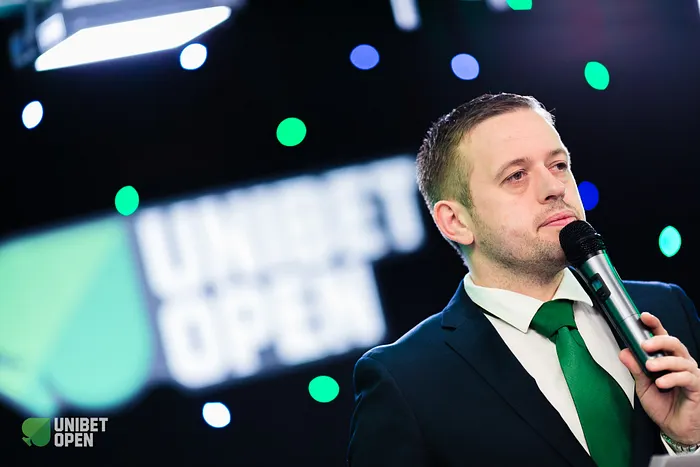 Tournament director Kenny Hallaert