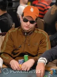 Alex Melnikow l'incontestable chip leader