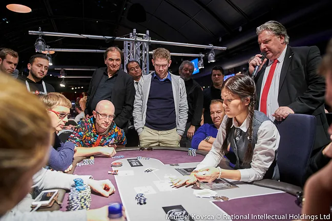 Fabian Fleischmann Bubbles the Main Event