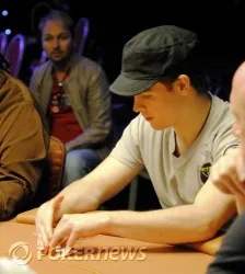Daniel Negreanu rails Robl at his former table.