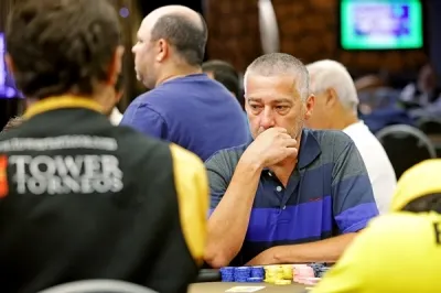 Jair Almeida Parte na Frente para o Dia 2 do Tower Cruise 8 0001