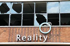 Poker, pub et médias (IV) : bienvenue dans le monde réel