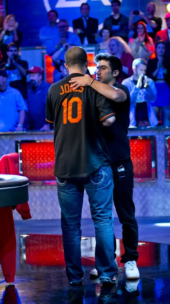 2012 World Series of Poker Main Event Final Table Photo Blog Day 2 116