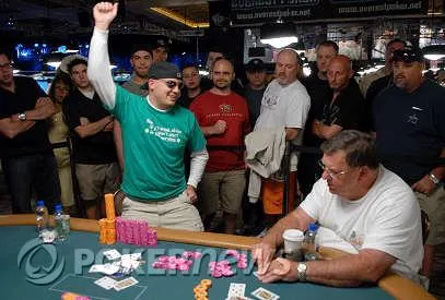 WSOP 2008 Tournoi 47 :  Ryan Hughes remporte son second bracelet dans le 1.500$ Seven Card Stud Hi/Lo 0001