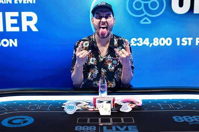 888poker ambassador Ian Simpson