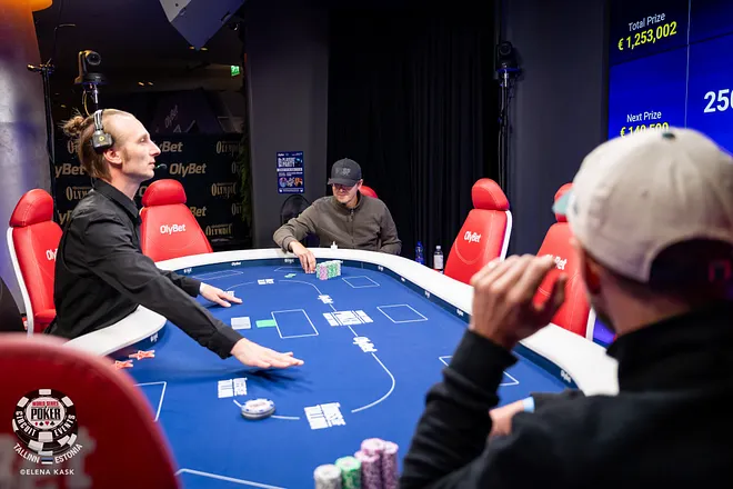 Roy van der Reijnst and His Card Protector