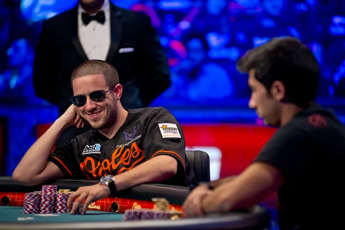 2012 World Series of Poker Main Event Final Table Photo Blog Day 2 112