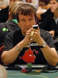 Entrevista PokerNews - Dave 'Devilfish' Ulliott 101