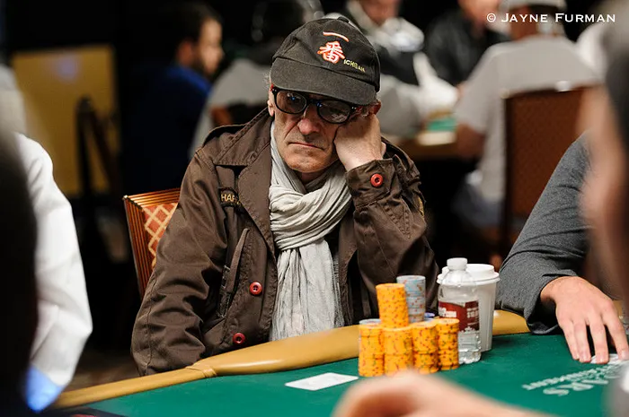 WSOP-E : Frédéric Vacher et Claude Marbleu in à 25 left dans l'event 7 0001