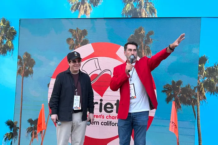 Jamie Gold Rob Riggle