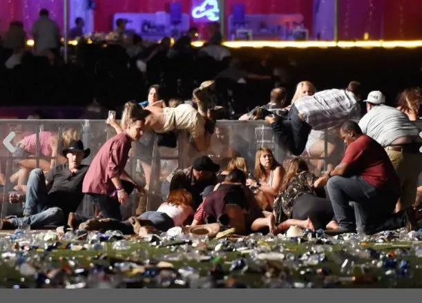 Las Vegas : 59 morts et plus de 510 blessés dans une fusillade, Dan Bilzerian s'échappe 0001