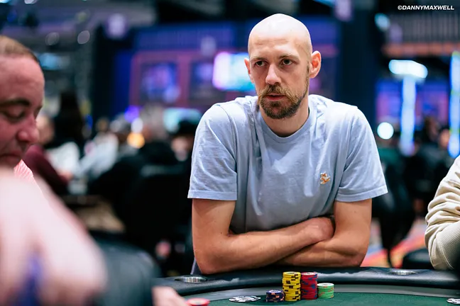 Stephen Chidwick remains in the $10K PLO