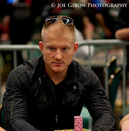 Jason Koon records the double knockout, and is just short of a million chips.